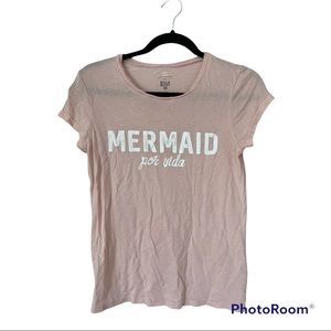 Soft cute graphic tee